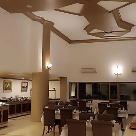 Silver Tower Family 3* Kusadası