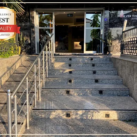 Lejlighedshotel Silver Tower 3*