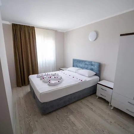 Silver Tower Aparthotel 2*