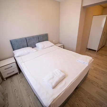 Silver Tower Aparthotel 2*