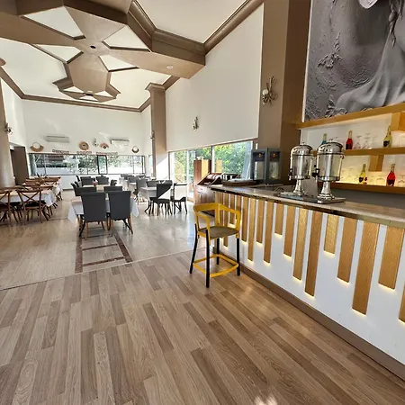 Hotel apartamentowy Silver Tower Kusadası