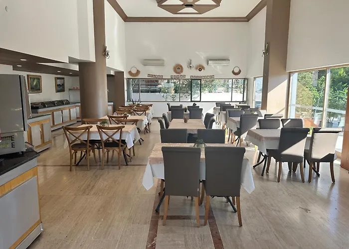 Silver Tower Aparthotel Kuşadası