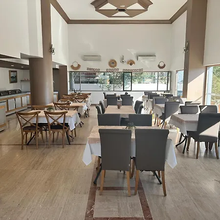 Silver Tower Aparthotel Kuşadası