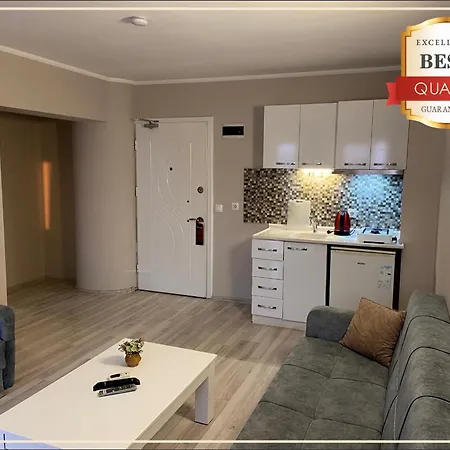Silver Tower Family Aparthotel 3*